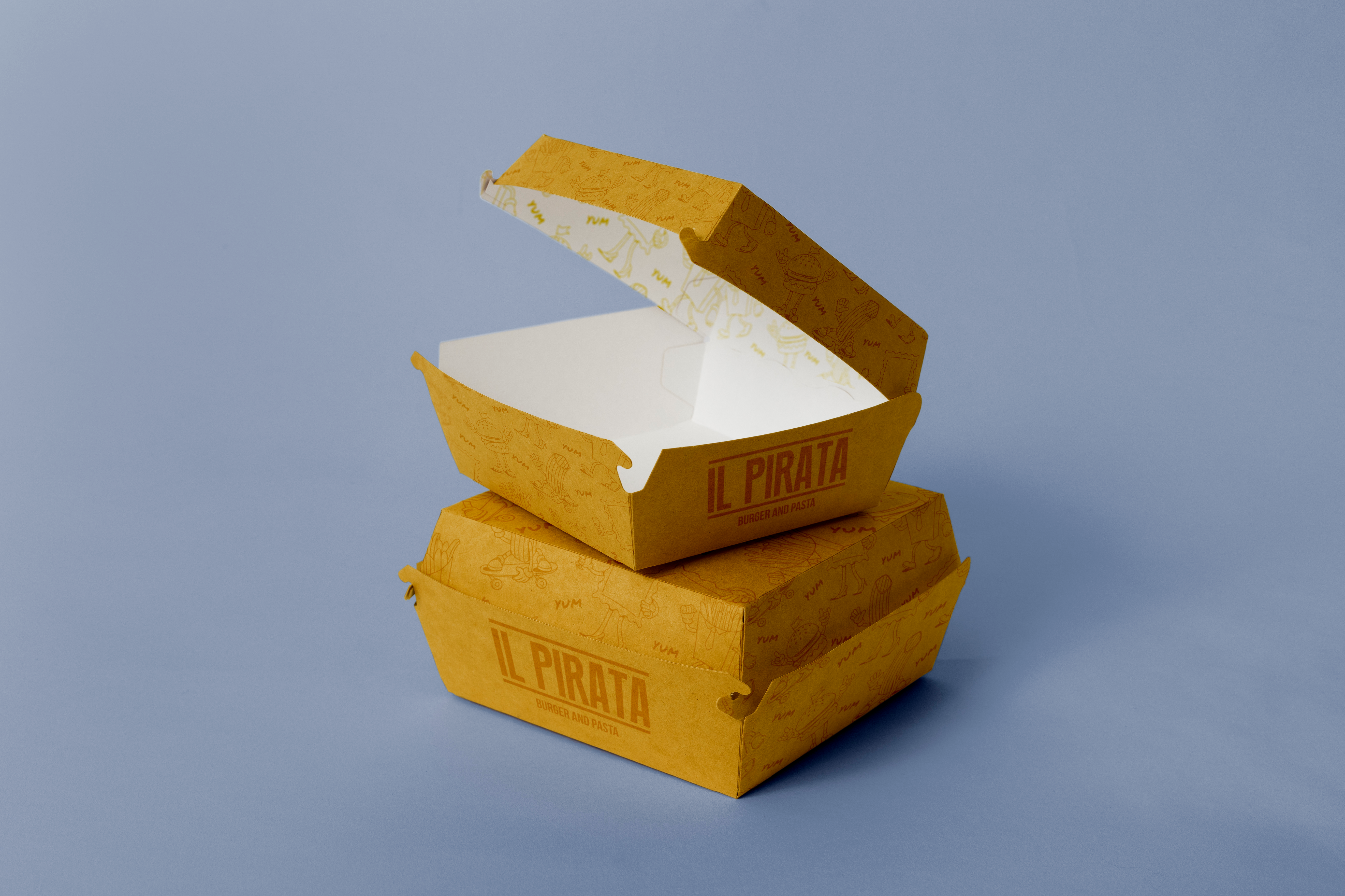 Takeaway boxes with il pirata burger and pasta logo